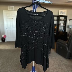 Apt. 9 Black quarter length sleeves with sequins dots decoration. Size OX